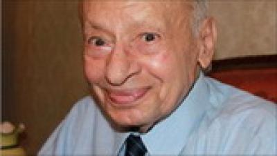 В свои 95 лет Абдельхалек не только остается деятельным участником движения В свои 95 лет Абдельхалек не только остается деятельным участником движения