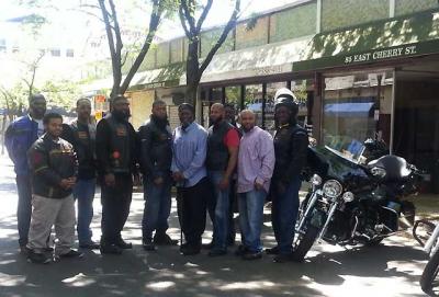 В США существует исламский байкерский клуб UMMA (United Muslim Motorcyclist Association) В США существует исламский байкерский клуб UMMA (United Muslim Motorcyclist Association)