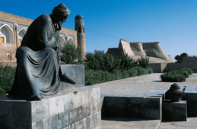 Памятник Аль-Хорезми в Узбекистане Памятник Аль-Хорезми в Узбекистане
