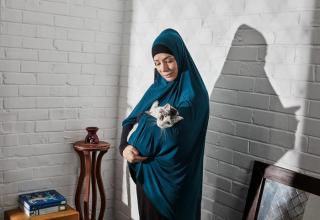 Шайма заинтересовалась исламом еще до того, как узнала историю своих предков: у нее было много друзей-мусульман, ее привлекали их ценности и то, что в мусульманской общине к ней отнеслись со вниманием и заботой