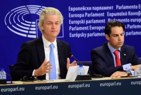 Ранее Вилдерсу уже предъявляли обвинения в разжигании розни Политик-ксенофоб покажет оскорбительные карикатуры на ТВ