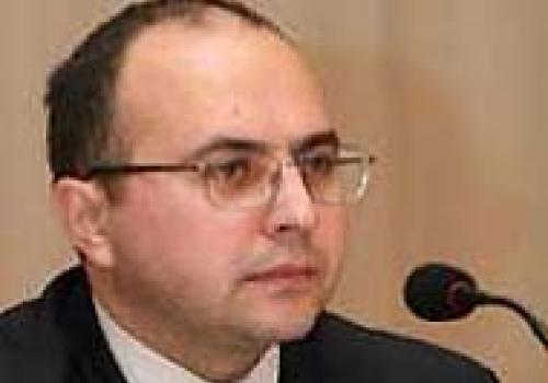 Доктор философии, известный общественный и религиозный деятель Азербайджанской Республики, специалист в области мусульманской теологии, истории философии и религии, автор смыслового перевода Корана на русский язык Эльмир Кулиев