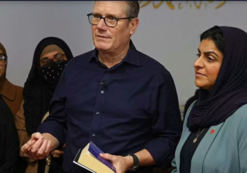 Премьер-министр Великобритании выделил £10 миллионов на защиту мечетей