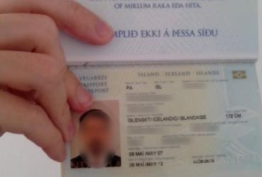 Чтобы сфотографироваться в хиджабе, нужно доказать вероисповедание